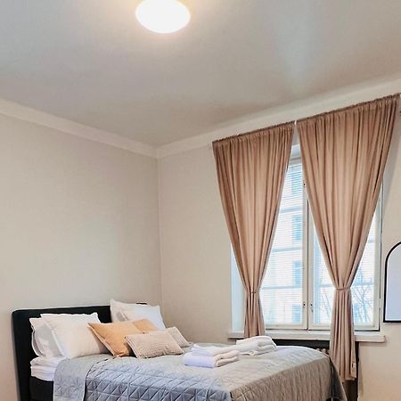 Your Chic Vibrant Airbnb Helsinki Bagian luar foto