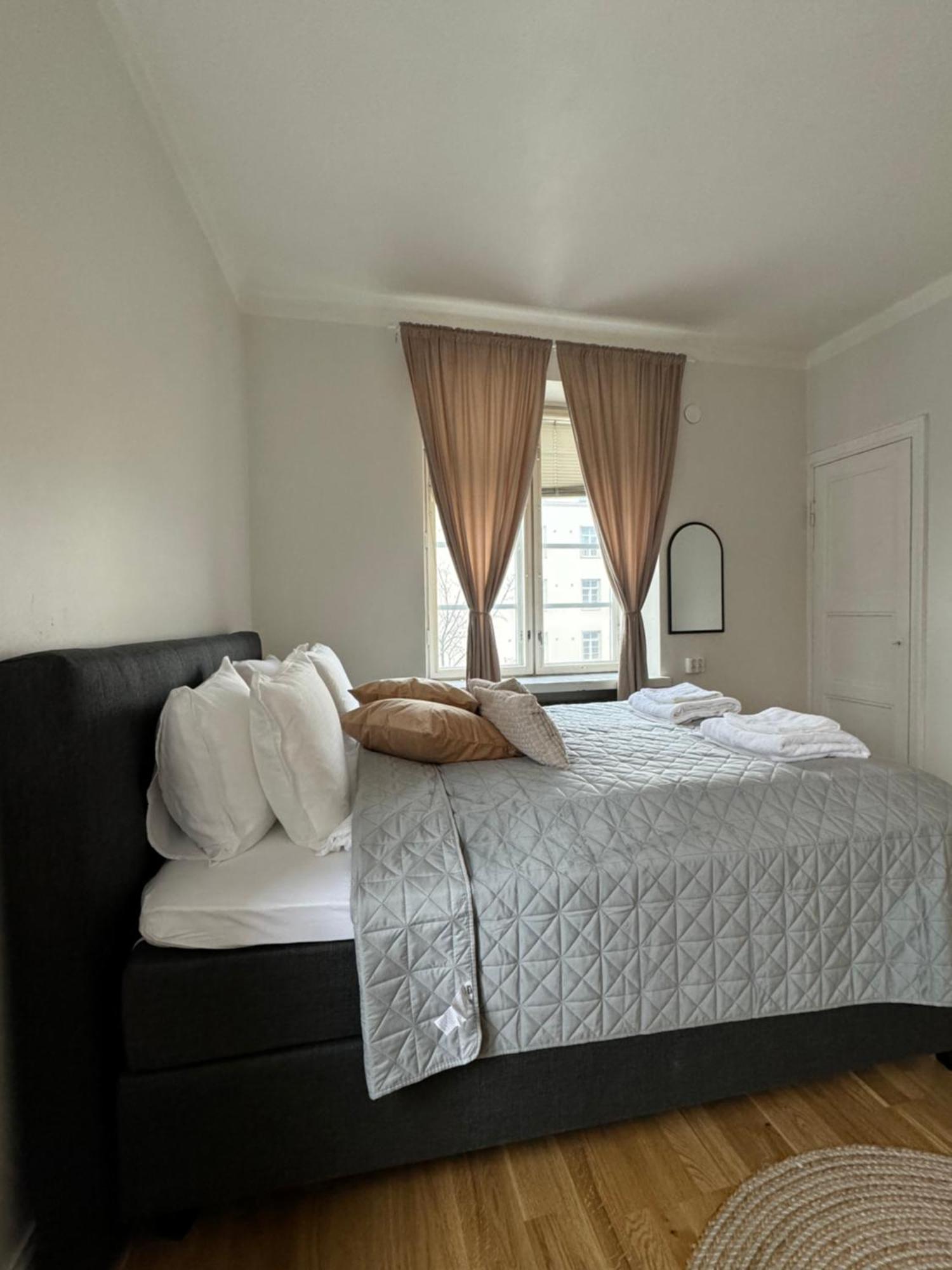Your Chic Vibrant Airbnb Helsinki Bagian luar foto