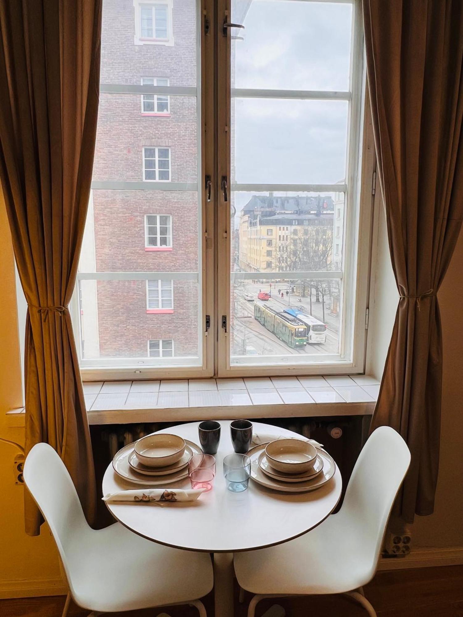 Your Chic Vibrant Airbnb Helsinki Bagian luar foto